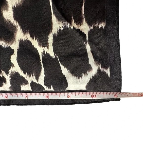 Adrienne Landau silk animal‎ print 53 x 11 scarf - Picture 5 of 5